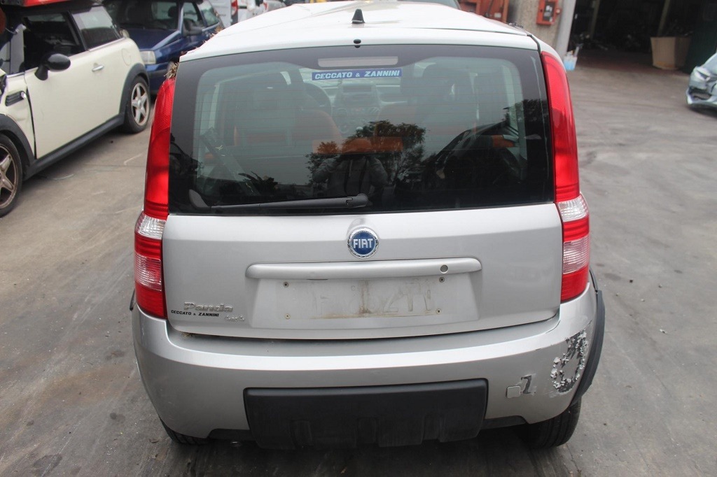 FIAT PANDA 4X4 1.2 B 44KW 5M 5P (2007) RICAMBI USATI AUTO IN PIAZZALE 