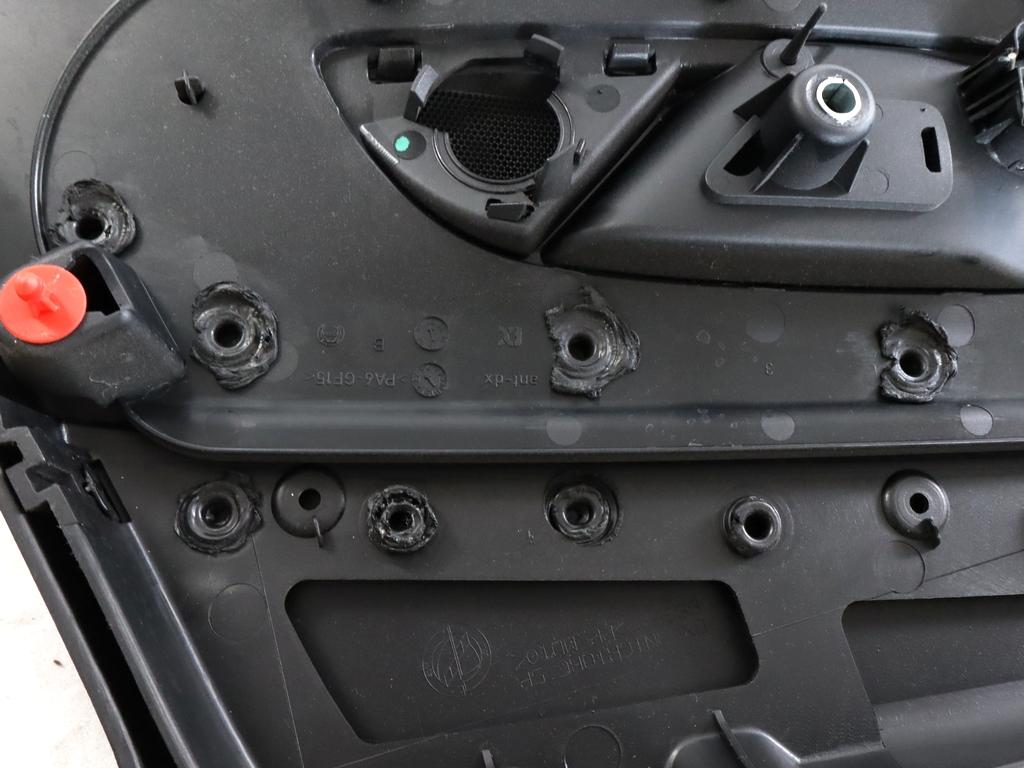 735532061 PANNELLO INTERNO PORTA ANTERIORE DESTRA FIAT GRANDE PUNTO 1.2 B 48KW 5M 5P (2008) RICAMBIO USATO