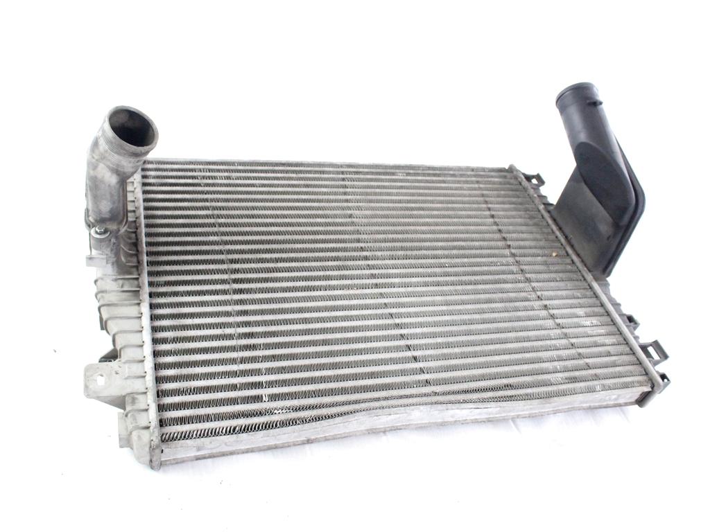 C2Z31092 RADIATORE INTERCOOLER SCAMBIATORE ARIA/ARIA JAGUAR XF 2.7 D 152KW AUT 5P (2009) RICAMBIO USATO