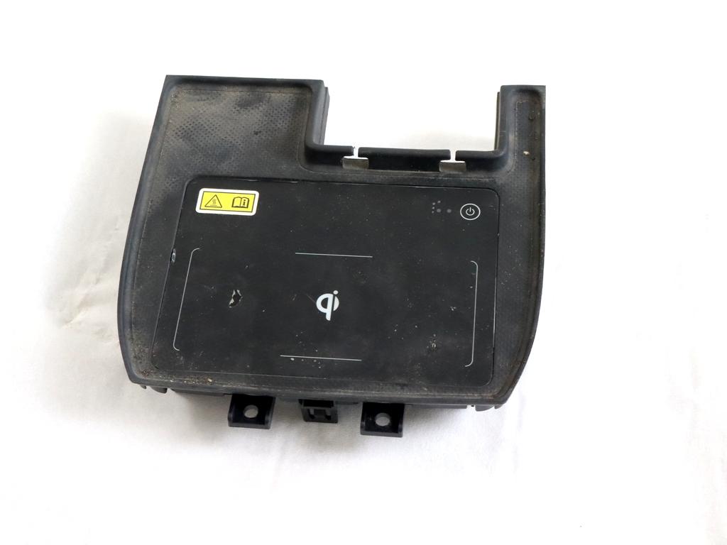 39570-TEA-G01 BASE RICARICA WIRELESS BATTERIA TELEFONO HONDA CIVIC 1.5 B 134KW 6M 5P (2019) RICAMBIO USATO