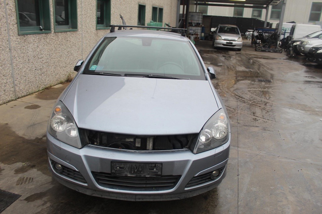 OPEL ASTRA H 1.7 D 74KW 5M 5P (2004) RICAMBI USATI AUTO IN PIAZZALE 