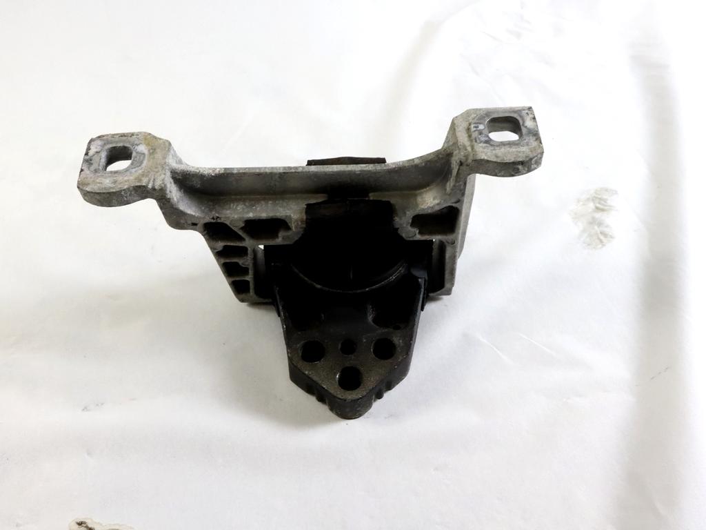 F1F1-6F012-BA SUPPORTO MOTORE FORD GRAND C-MAX 1.5 D RHD 88KW AUT 5P (2016) RICAMBIO USATO