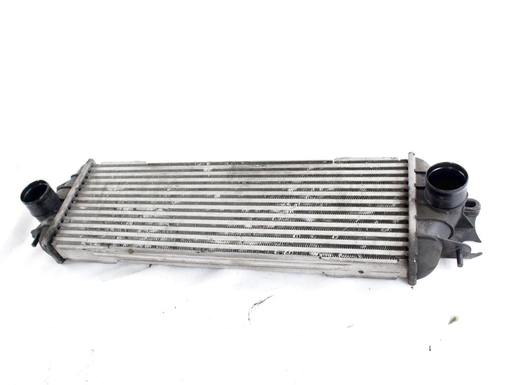 91166035 RADIATORE INTERCOOLER SCAMBIATORE ARIA/ARIA OPEL VIVARO 1.9 D 60KW 5M 2P (2002) RICAMBIO USATO