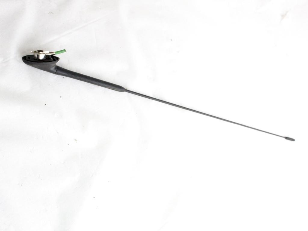 1508144 ANTENNA AUTORADIO FORD FIESTA 1.2 B 55KW 5M 5P (2007) RICAMBIO USATO