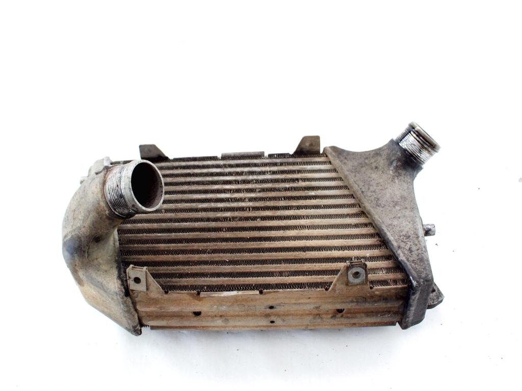 4E0145806D RADIATORE INTERCOOLER SCAMBIATORE ARIA/ARIA LATO DESTRO AUDI A8 3.0 D 171 KW 4X4 (2005) RICAMBIO USATO