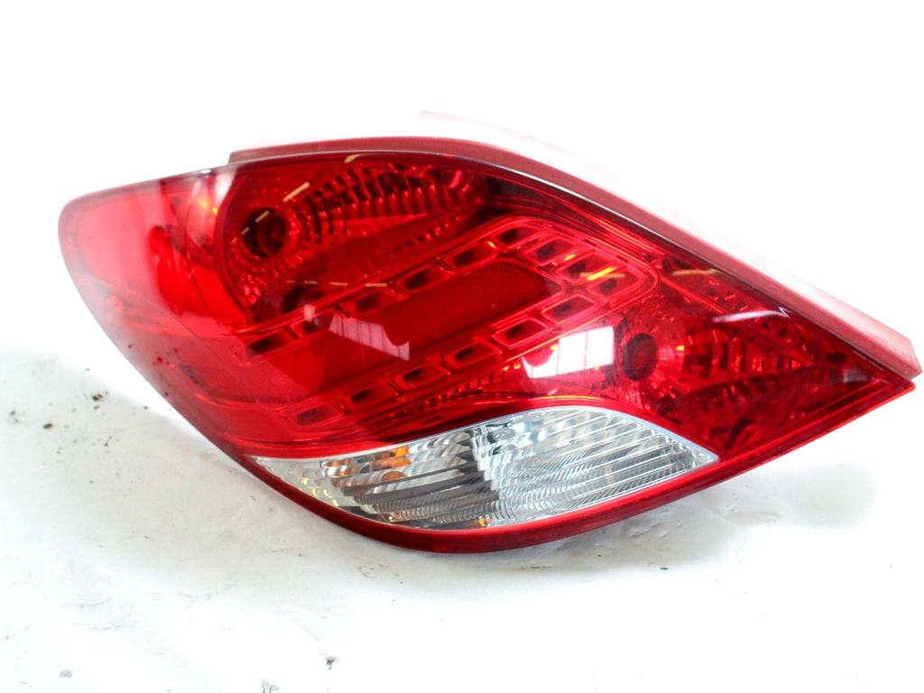 9686566080 FARO FANALE POSTERIORE SINISTRO PEUGEOT 207 1.4 B 70KW 5M 5P (2010) RICAMBIO USATO