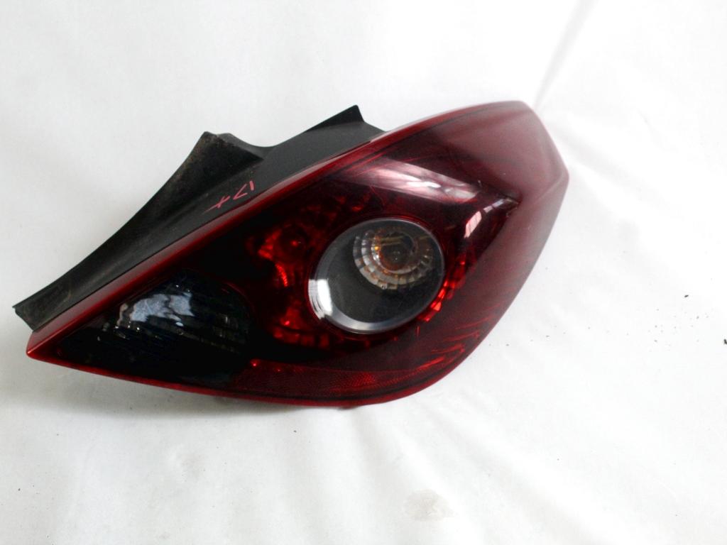 13242812 FARO FANALE POSTERIORE DESTRO OPEL CORSA D 1.2 B 63KW 5M 5P (2011) RICAMBIO USATO 89075557A