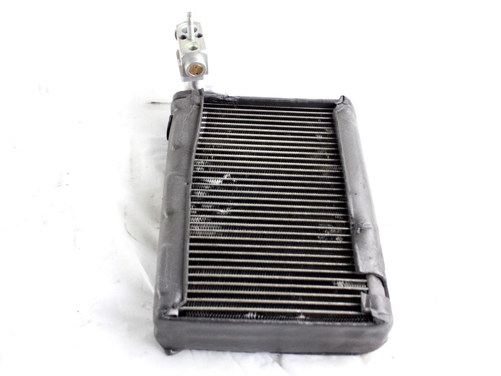 K68238602AB EVAPORATORE RADIATORE CLIMATIZZATORE CLIMA A/C JEEP GRAND CHEROKEE 3.0 D 4X4 184KW AUT 5P (2015) RICAMBIO USATO 