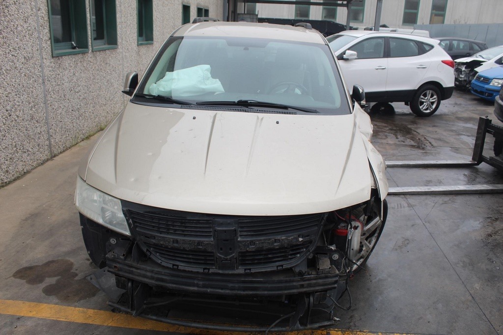 DODGE JOURNEY 2.7 B 136KW AUT 5P (2010) RICAMBIO USATO 