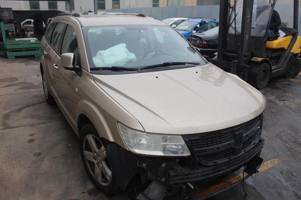 DODGE JOURNEY 2.7 B 136KW AUT 5P (2010) RICAMBIO USATO 