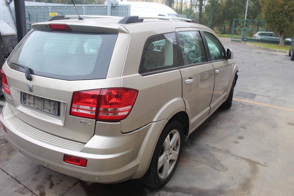 DODGE JOURNEY 2.7 B 136KW AUT 5P (2010) RICAMBIO USATO 