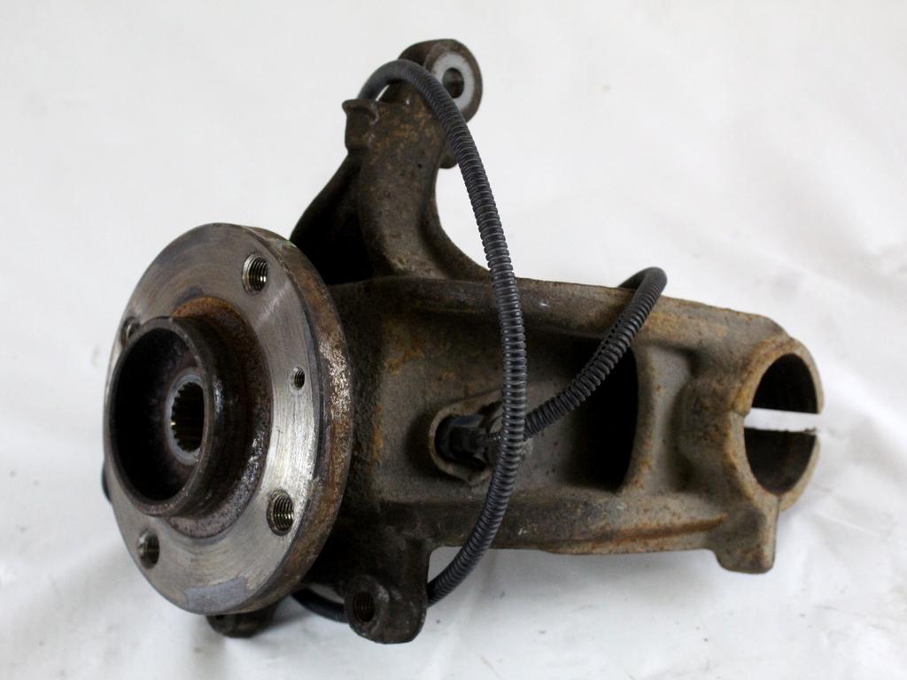 VRTLJIVI LEZAJ DESNO / PESTO KOLESA Z LEZAJEM SPREDAJ OEM N. 330776 ORIGINAL REZERVNI DEL CITROEN C3 / PLURIEL MK1R (09/2005 - 11/2010) BENZINA LETNIK 2007