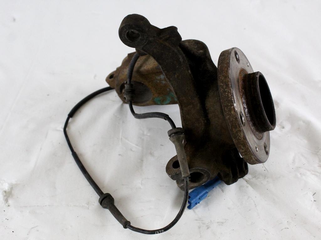 VRTLJIVI LEZAJ DESNO / PESTO KOLESA Z LEZAJEM SPREDAJ OEM N. 330776 ORIGINAL REZERVNI DEL CITROEN C3 / PLURIEL MK1R (09/2005 - 11/2010) BENZINA LETNIK 2007