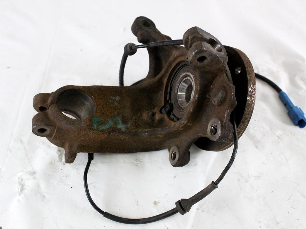 VRTLJIVI LEZAJ DESNO / PESTO KOLESA Z LEZAJEM SPREDAJ OEM N. 330776 ORIGINAL REZERVNI DEL CITROEN C3 / PLURIEL MK1R (09/2005 - 11/2010) BENZINA LETNIK 2007