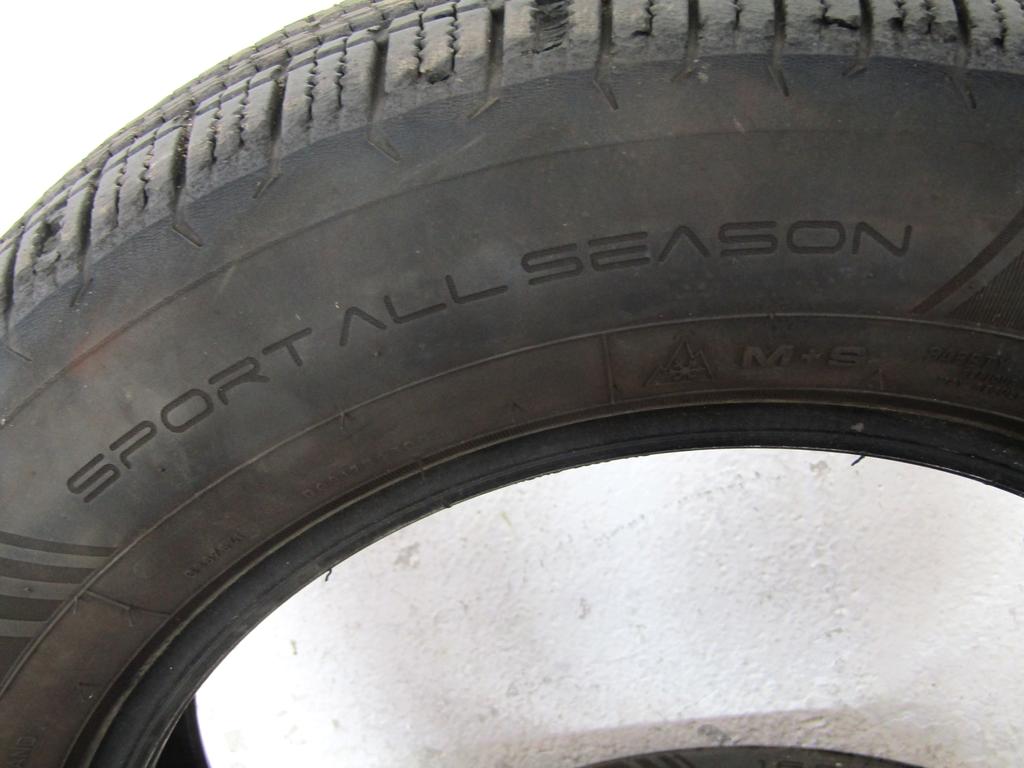 165/70 R14 81T DUNLOP SPORT ALL SEASON 7.51MM 7.51MM A4421 PNEUMATICI QUATTRO STAGIONI (QUANTITA' 4 GOMME) RICAMBIO USATO