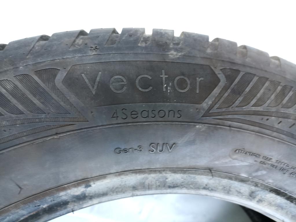 215/65 R17 103V XL GOODYEAR VECTOR 4 SEASON GEN-3 SUV 6,99MM A1023 PNEUMATICO QUATTRO STAGIONI M+S (QUANTITA' 1 GOMMA)