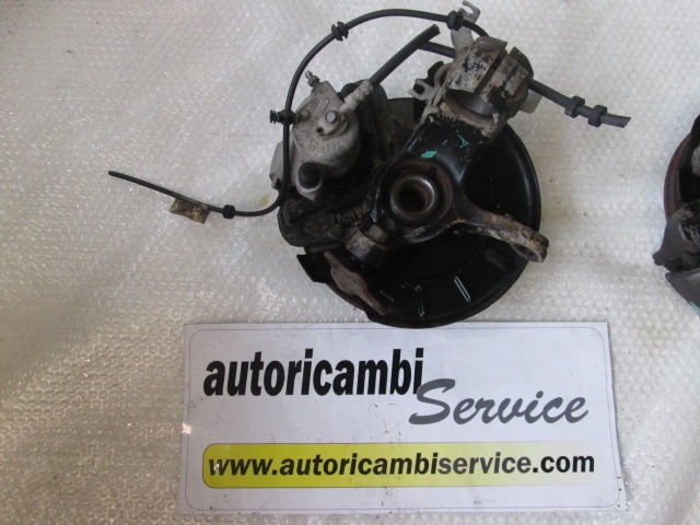 VRTLJIVI LEZAJ DESNO / PESTO KOLESA Z LEZAJEM SPREDAJ OEM N. 6R0615312A ORIGINAL REZERVNI DEL SEAT IBIZA 6L1 MK3 R (02/2006 - 2008) BENZINA LETNIK 2007