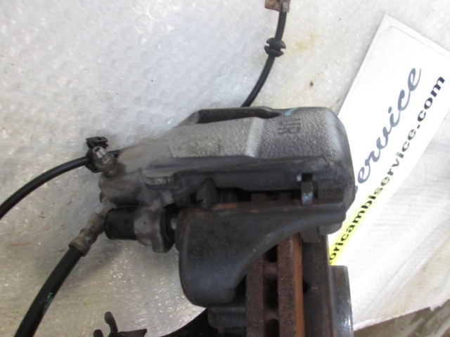 VRTLJIVI LEZAJ DESNO / PESTO KOLESA Z LEZAJEM SPREDAJ OEM N. 6R0615312A ORIGINAL REZERVNI DEL SEAT IBIZA 6L1 MK3 R (02/2006 - 2008) BENZINA LETNIK 2007