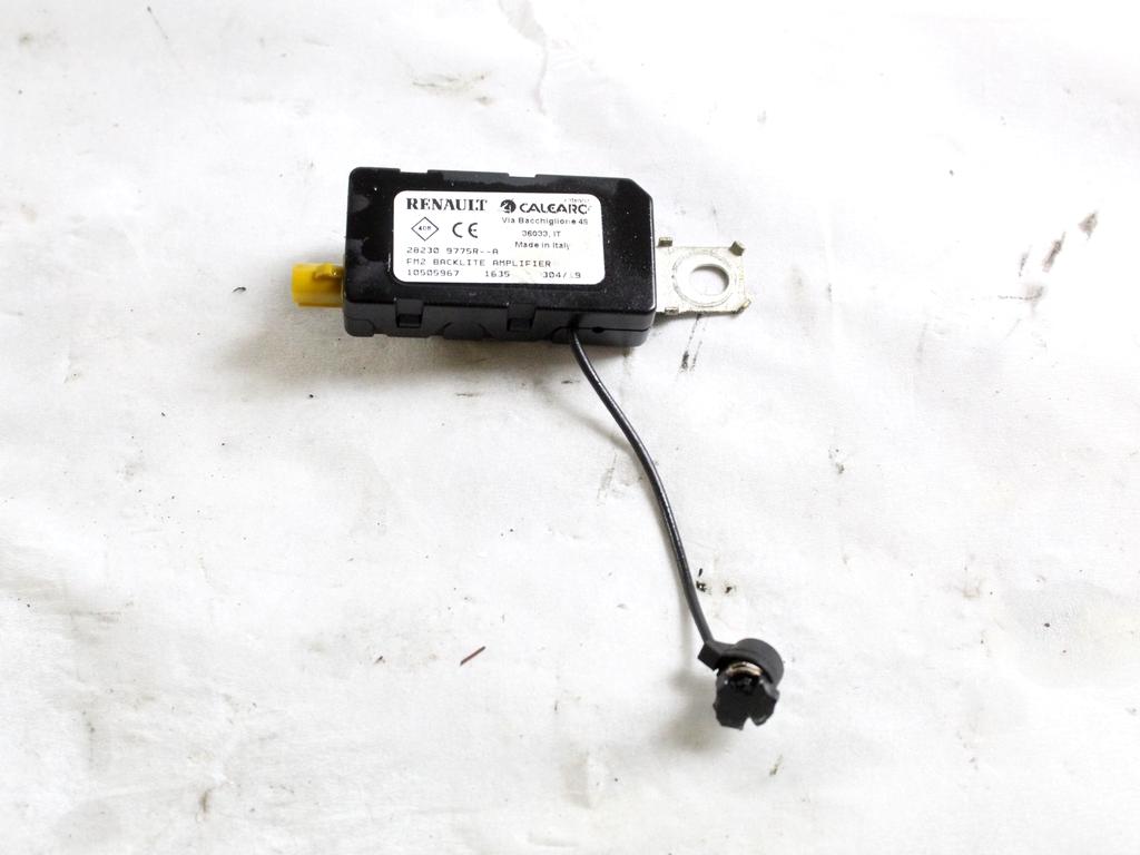 282309775R CENTRALINA AMPLIFICATORE ANTENNA RENAULT KADJAR 1.7 D 4X4 110KW 6M 5P (2019) RICAMBIO USATO