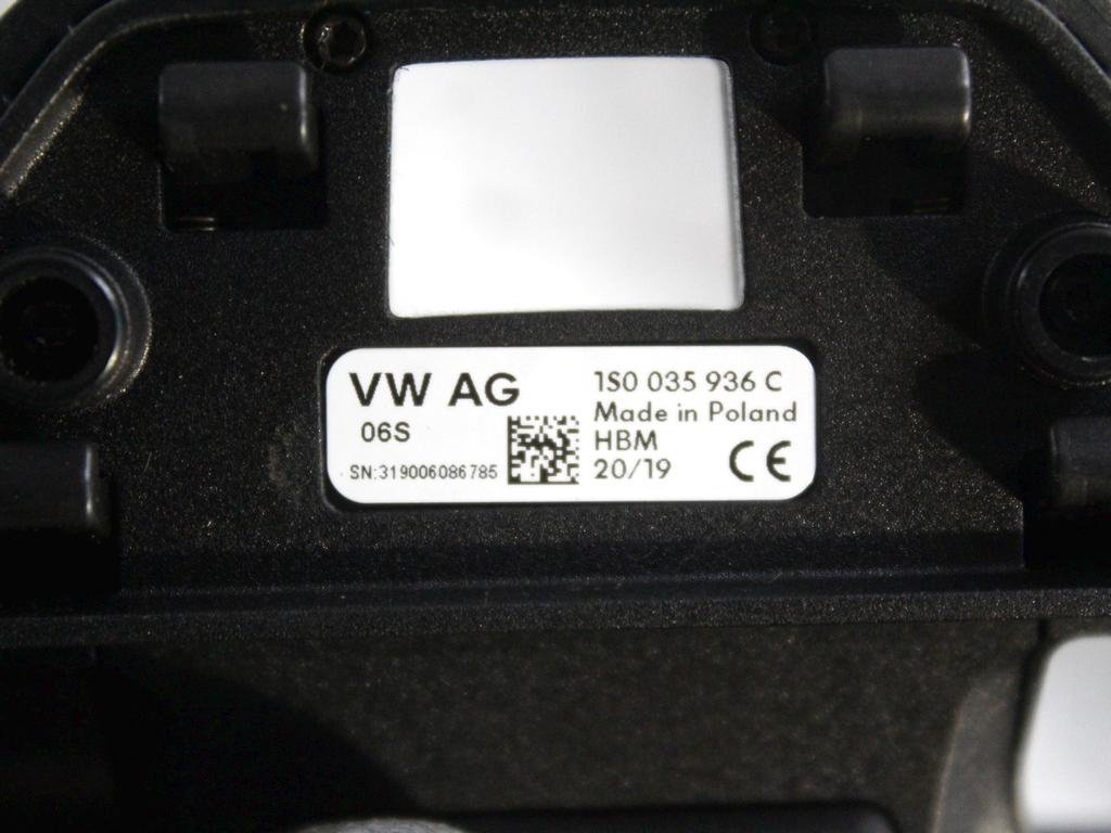 1S0035936C ADATTATORE SUPPORTO TELEFONO VOLKSWAGEN UP 1.0 M 50KW 5M 5P (2019) RICAMBIO USATO 