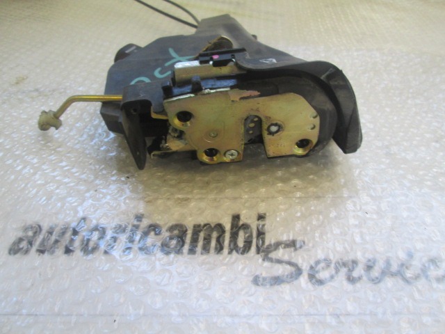 CENTRALNA KLJUCAVNICA ZADJIH LEVIH VRAT OEM N. 6934042060 ORIGINAL REZERVNI DEL TOYOTA RAV 4 A2 MK2 (2000 - 2006) DIESEL LETNIK 2003