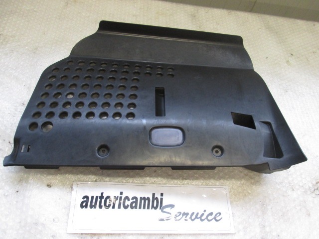 MONTA?NI DELI /  ARMATURNE PLOSCE SPODNJI OEM N. 2116800889 ORIGINAL REZERVNI DEL MERCEDES CLASSE E W211 S211 BER/SW (03/2002 - 05/2006) DIESEL LETNIK 2004