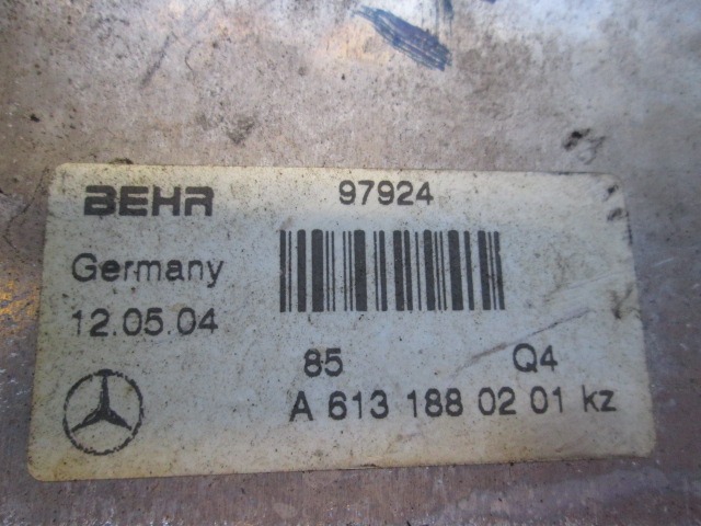 TOPLOTNI IZMENJEVALNIK/FILTER OLJA  OEM N. A6131880201 ORIGINAL REZERVNI DEL MERCEDES CLASSE E W211 S211 BER/SW (03/2002 - 05/2006) DIESEL LETNIK 2004