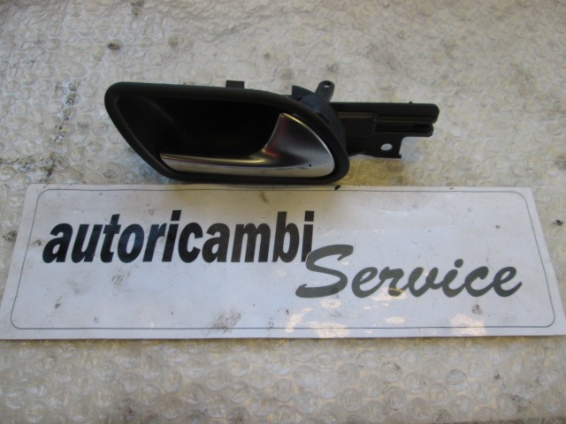 NOTRANJA KLJUKA  OEM N. USATO ORIGINAL REZERVNI DEL VOLKSWAGEN GOLF V 1K1 1K5 MK5 BER/SW (02/2004-11/2008) DIESEL LETNIK 2006