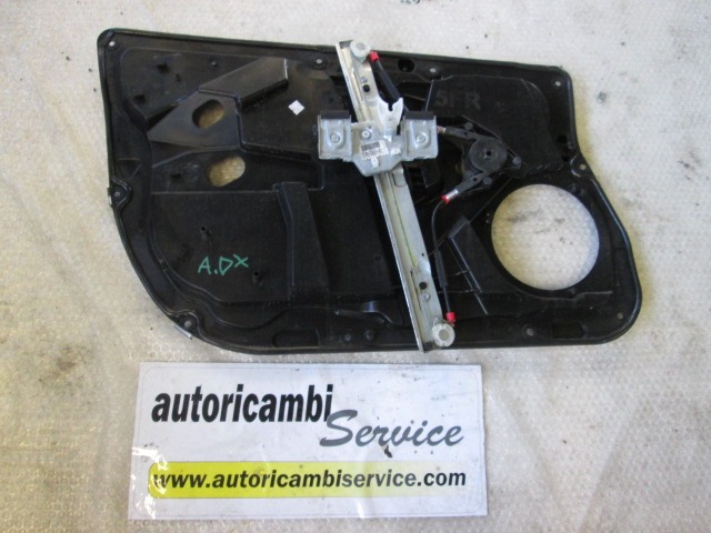 MEHANIZEM VETROBRANSKEGA STEKLA PREDNJIH VRAT OEM N. 1600344 ORIGINAL REZERVNI DEL FORD FIESTA CB1 CNN MK6 (09/2008 - 11/2012) BENZINA/GPL LETNIK 2010