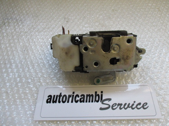 CENTRALNI ZAKLEP SPREDNJIH VRAT  OEM N. 46536062 ORIGINAL REZERVNI DEL FIAT PUNTO 188 188AX MK2 (1999 - 2003) BENZINA LETNIK 2002