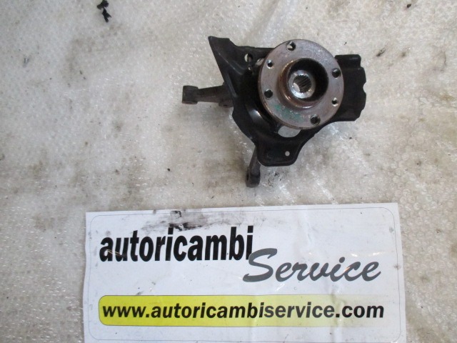 VRTLJIVI LEZAJ DESNO / PESTO KOLESA Z LEZAJEM SPREDAJ OEM N. 46528901 ORIGINAL REZERVNI DEL FIAT PUNTO 188 188AX MK2 (1999 - 2003) BENZINA LETNIK 2002