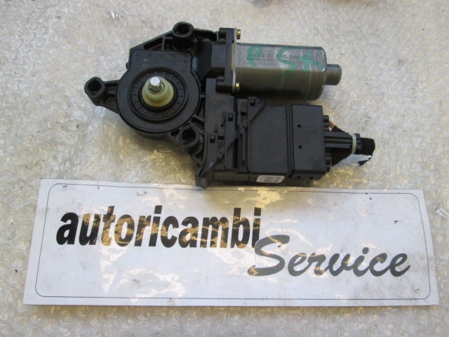 MOTORCEK ELEKTRICNEGA POMIKA ZADNJEGA STEKLA  OEM N. 101439203 ORIGINAL REZERVNI DEL VOLKSWAGEN GOLF IV 1J1 1E7 1J5 MK4 BER/SW (1998 - 2004) BENZINA LETNIK 1999