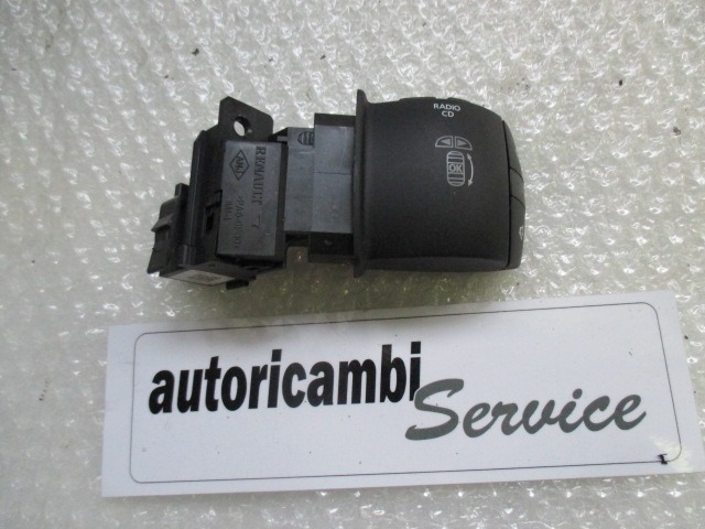 MULTIFUNKCIJSKI VOLAN OEM N. 255520013R ORIGINAL REZERVNI DEL RENAULT MEGANE MK3 BZ0/1 B3 DZ0/1 KZ0/1 BER/SPORTOUR/ESTATE (2009 - 2015) DIESEL LETNIK 2010