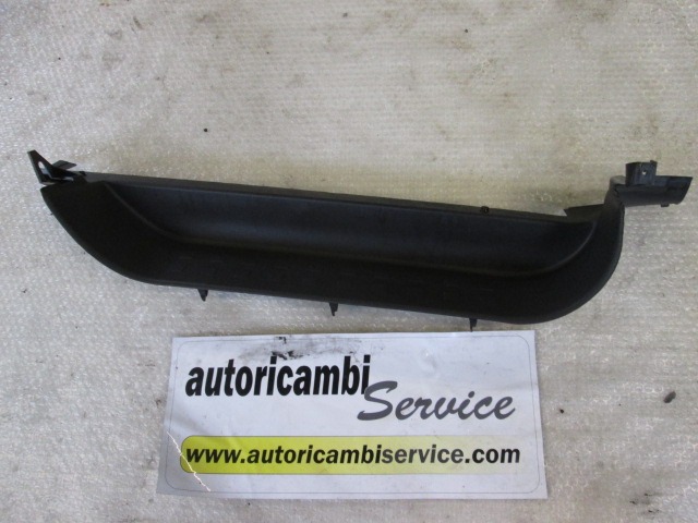 NOTRANJA OBLOGA PRAGA  OEM N. 8200075173 ORIGINAL REZERVNI DEL RENAULT ESPACE / GRAND ESPACE JK0/1 MK4 (05/2003 - 08/2006) DIESEL LETNIK 2004