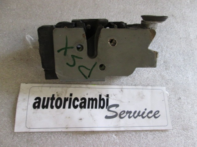 CENTRALNA KLJUCAVNICA ZADJIH LEVIH VRAT OEM N. 46766577 ORIGINAL REZERVNI DEL FIAT MAREA 185 BER/SW (1996 - 02/1999) BENZINA LETNIK 1997