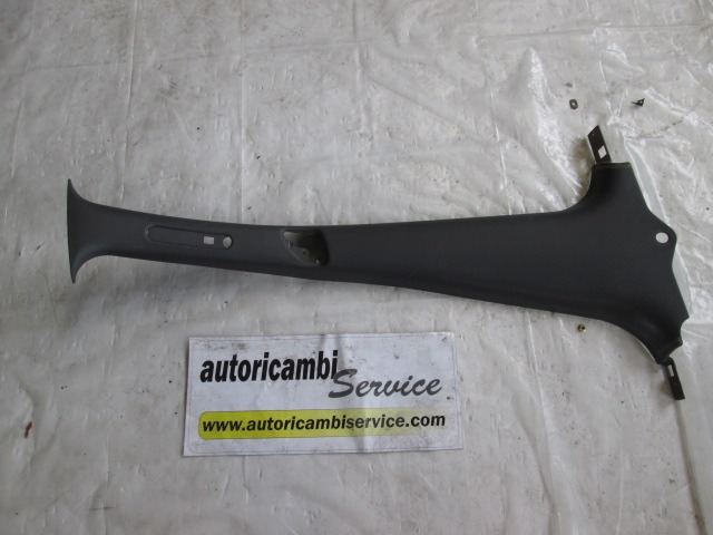 735257063 RIVESTIMENTO MONTANTE CENTRALE DESTRO FIAT MAREA SW 1.6 B 76KW 5M 5P (1997) RICAMBIO USATO 331000 