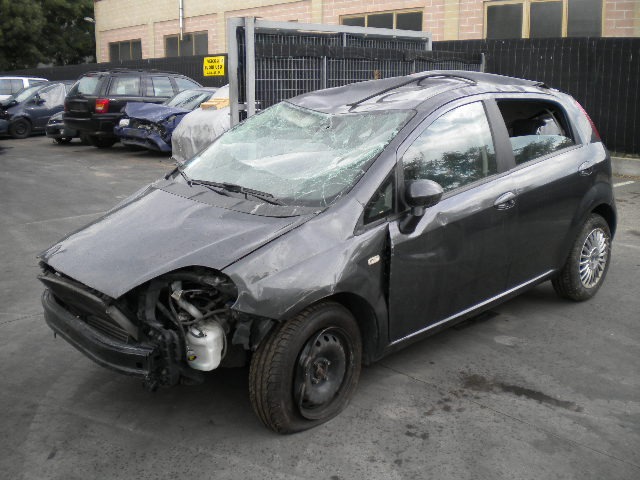 FIAT GRANDE PUNTO 1.3 D 66KW 6M 5P (2007) RICAMBI IN MAGAZZINO