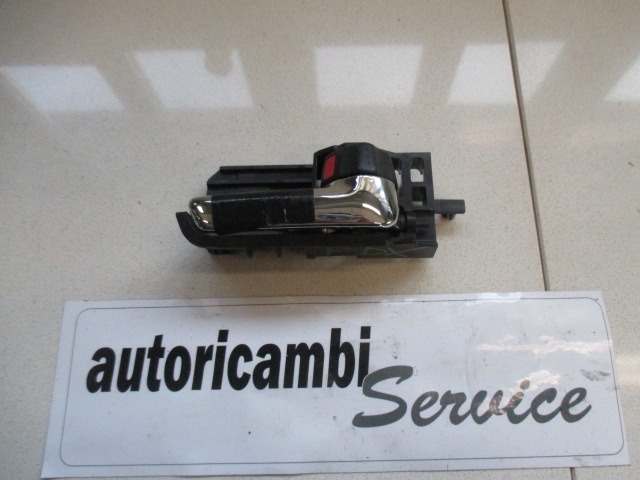 NOTRANJA KLJUKA  OEM N. 71750041 ORIGINAL REZERVNI DEL FIAT SEDICI FY R (05/2009 - 2014) BENZINA LETNIK 2010