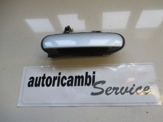 ZUNANJA KLJUKA ZADNJA DESNA VRATA OEM N. 4B2837886 ORIGINAL REZERVNI DEL AUDI A6 C5 4B 4B5 4B2 BER/SW (1997 - 2001) DIESEL LETNIK 1999