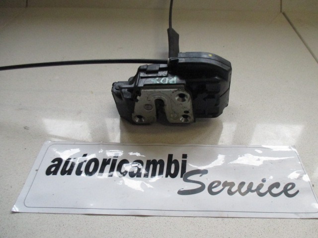 CENTRALNO ZAKLEPANJE ZADNJIH DESNIH VRAT OEM N. 82500AX11A ORIGINAL REZERVNI DEL NISSAN MICRA K12 K12E MK3 (2002 - 2010) BENZINA LETNIK 2004