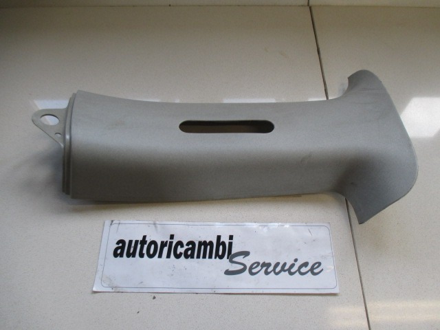 735287812 RIVESTIMENTO SUPERIORE MONTANTE CENTRALE DESTRO FIAT PUNTO 1.3 D 51KW 5M 5P (2005) RICAMBIO USATO 