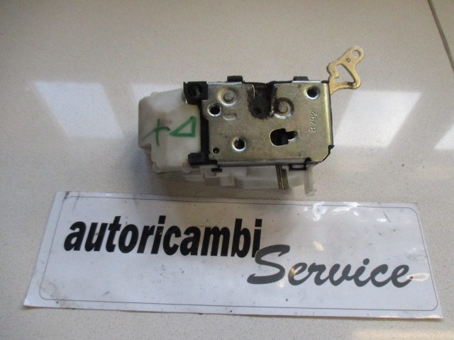 CENTRALNI ZAKLEP SPREDNJIH VRAT  OEM N. 4653599 ORIGINAL REZERVNI DEL FIAT PUNTO 188 MK2 R (2003 - 2011) DIESEL LETNIK 2005