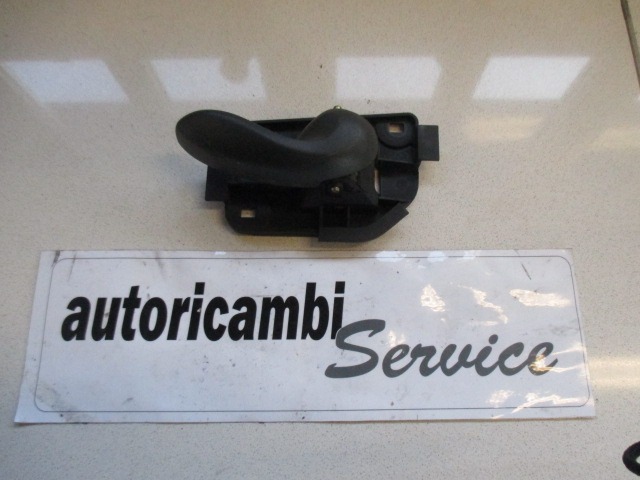 NOTRANJA KLJUKA  OEM N. 7352675 ORIGINAL REZERVNI DEL FIAT PUNTO 188 MK2 R (2003 - 2011) DIESEL LETNIK 2005