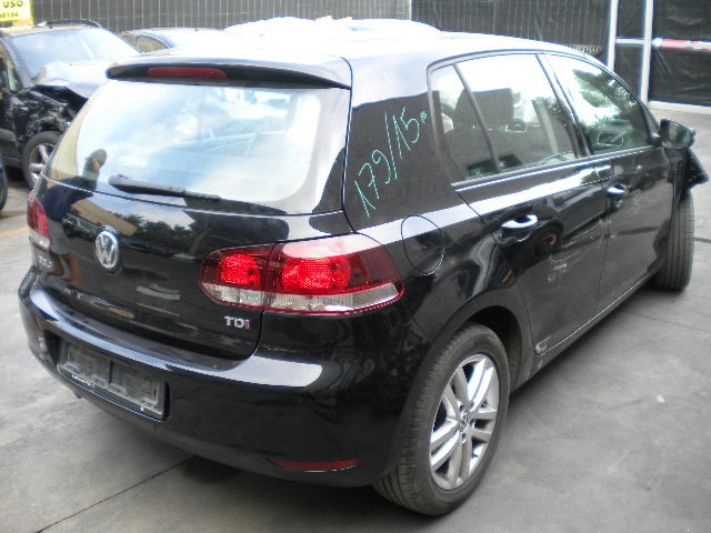 VOLKSWAGEN GOLF 6 1.6 D 77KW 5M 5P (2012) RICAMBI IN MAGAZZINO 