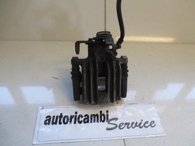 ZADNJE DESNE ZAVORNE CELJUSTI  OEM N. 8E0615424G ORIGINAL REZERVNI DEL AUDI A4 B6 8E2 8E5 BER/SW (2001 - 2005) DIESEL LETNIK 2003