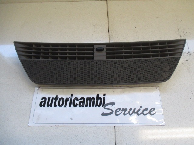 MONTA?NI DELI /  ARMATURNE PLOSCE SPODNJI OEM N. 8E0819635C ORIGINAL REZERVNI DEL AUDI A4 B6 8E2 8E5 BER/SW (2001 - 2005) DIESEL LETNIK 2003