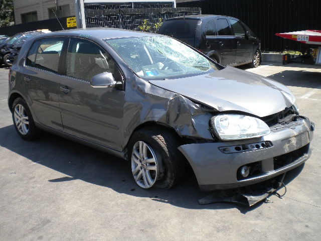 VOLKSWAGEN GOLF 5 1.6 G 75KW 5M 5P (2008) RICAMBI IN MAGAZZINO 