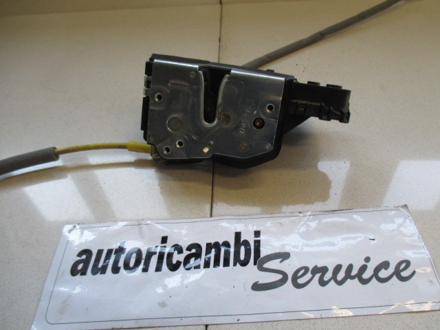 CENTRALNI ZAKLEP SPREDNJIH VRAT  OEM N. 51217011244 ORIGINAL REZERVNI DEL BMW SERIE 3 E46 BER/SW/COUPE/CABRIO LCI R (2002 - 2005) DIESEL LETNIK 2002