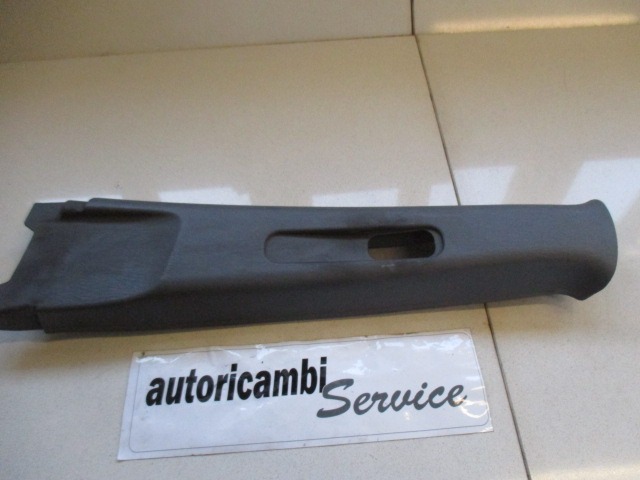 92412-42030 RIVESTIMENTO SUPERIORE MONTANTE CENTRALE SINISTRO TOYOTA RAV 4 2.0 D 4X4 85KW 5M 5P (2002) RICAMBIO USATO 