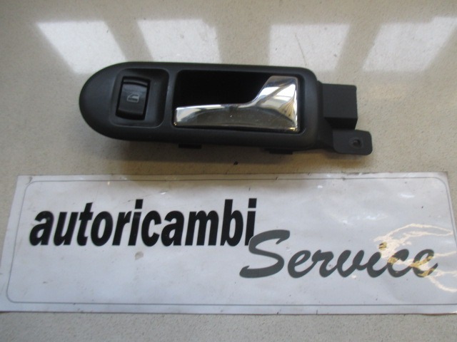 NOTRANJA KLJUKA  OEM N. 3B1837114 ORIGINAL REZERVNI DEL VOLKSWAGEN PASSAT B5 3B2 3B5 BER/SW (08/1996 - 11/2000)DIESEL LETNIK 2000